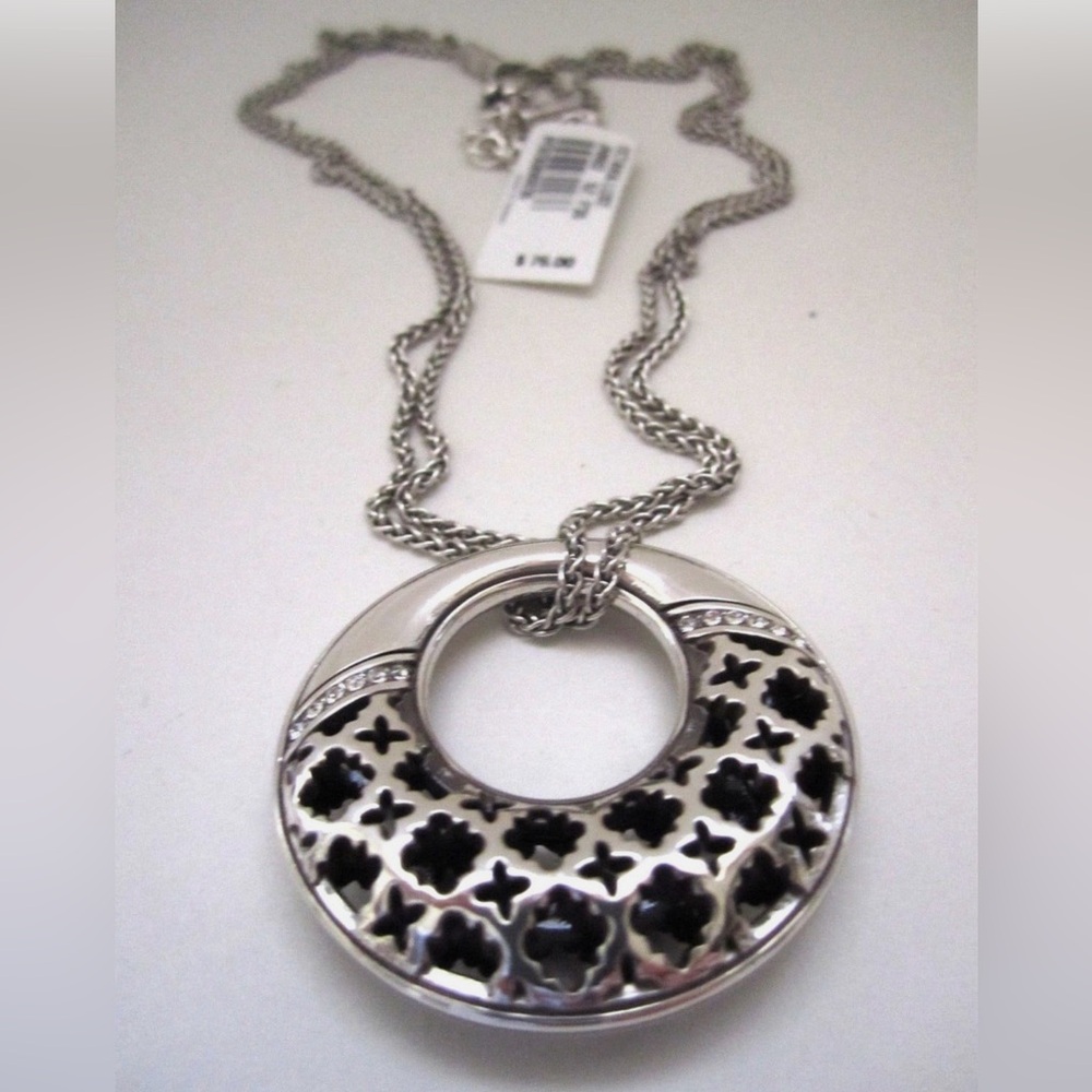 Elegant Silver and Black Pendant Necklace